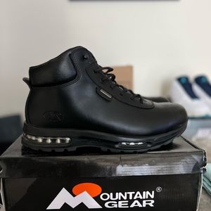 Mountain Gear Black Boots size 13